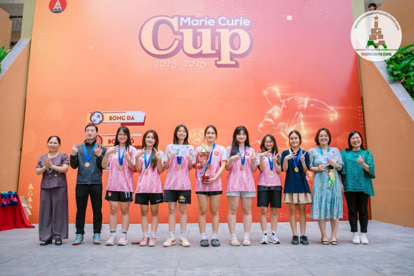 CHUNG KẾT GIẢI BÓNG MÙA THU: NHIỆT HUYẾT TUỔI TRẺ