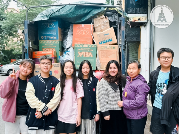 THCS-MĐ | ẤM LÒNG HOẠT ĐỘNG MÓC LEN, TÔ TRANH CỦA MCER DÀNH CHO EM NHỎ VÙNG CAO