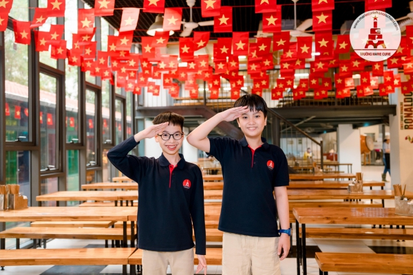 RỰC RỠ SẮC CỜ ĐỎ, SAO V&Agrave;NG TẠI CANTEEN MC