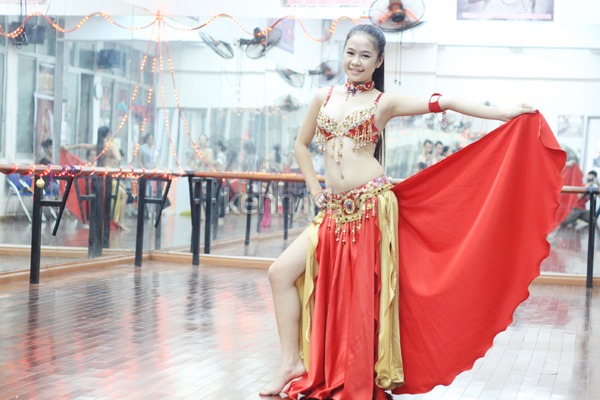 120810ds-bellydance11-285df