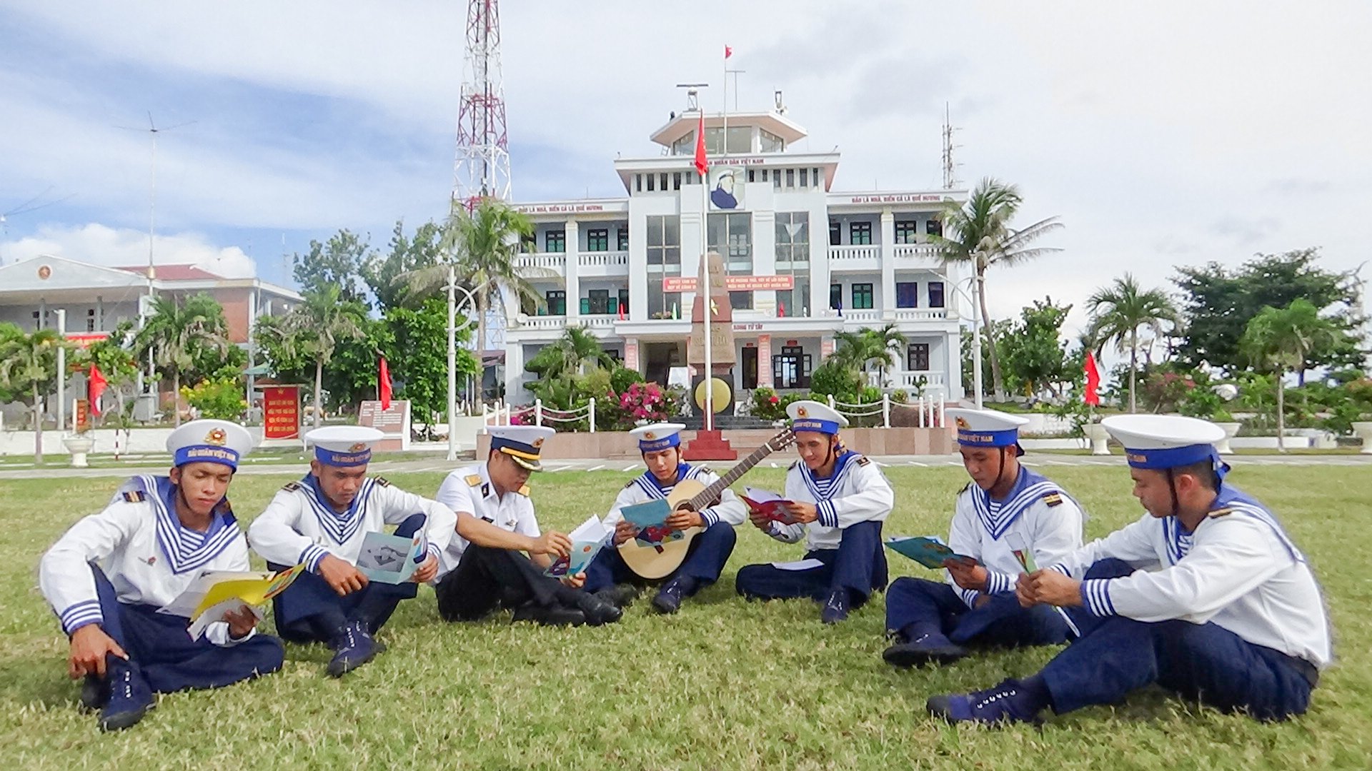 vietthuguihaiquan-2